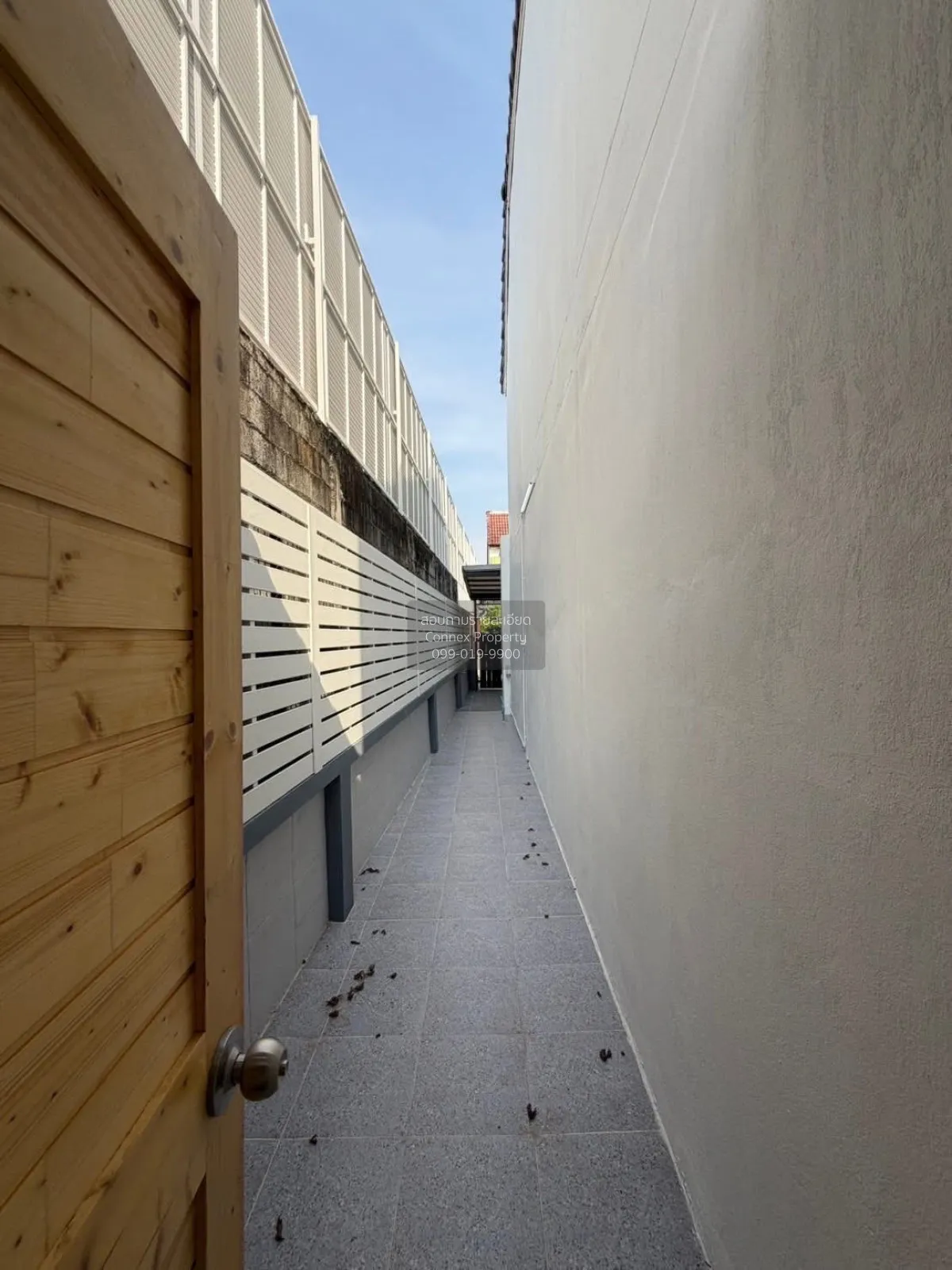 ขายทาวน์เฮ้าส์/ทาวน์โฮม  หรรษา มาเจริญ ห้องมุม รีโนเวทใหม่ หนองค้