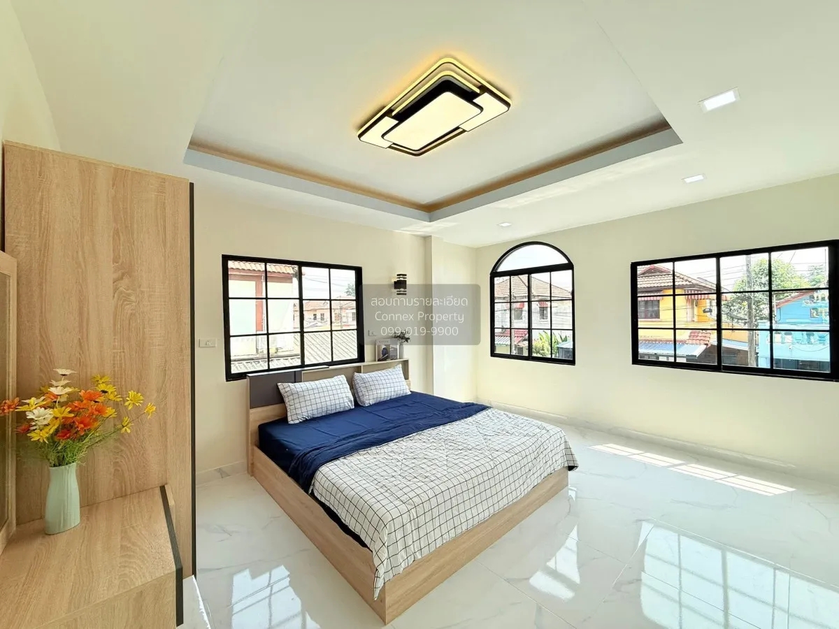 ขายทาวน์เฮ้าส์/ทาวน์โฮม  บ้านวงศกร 3 ห้องมุม รีโนเวทใหม่ สามวาตะว