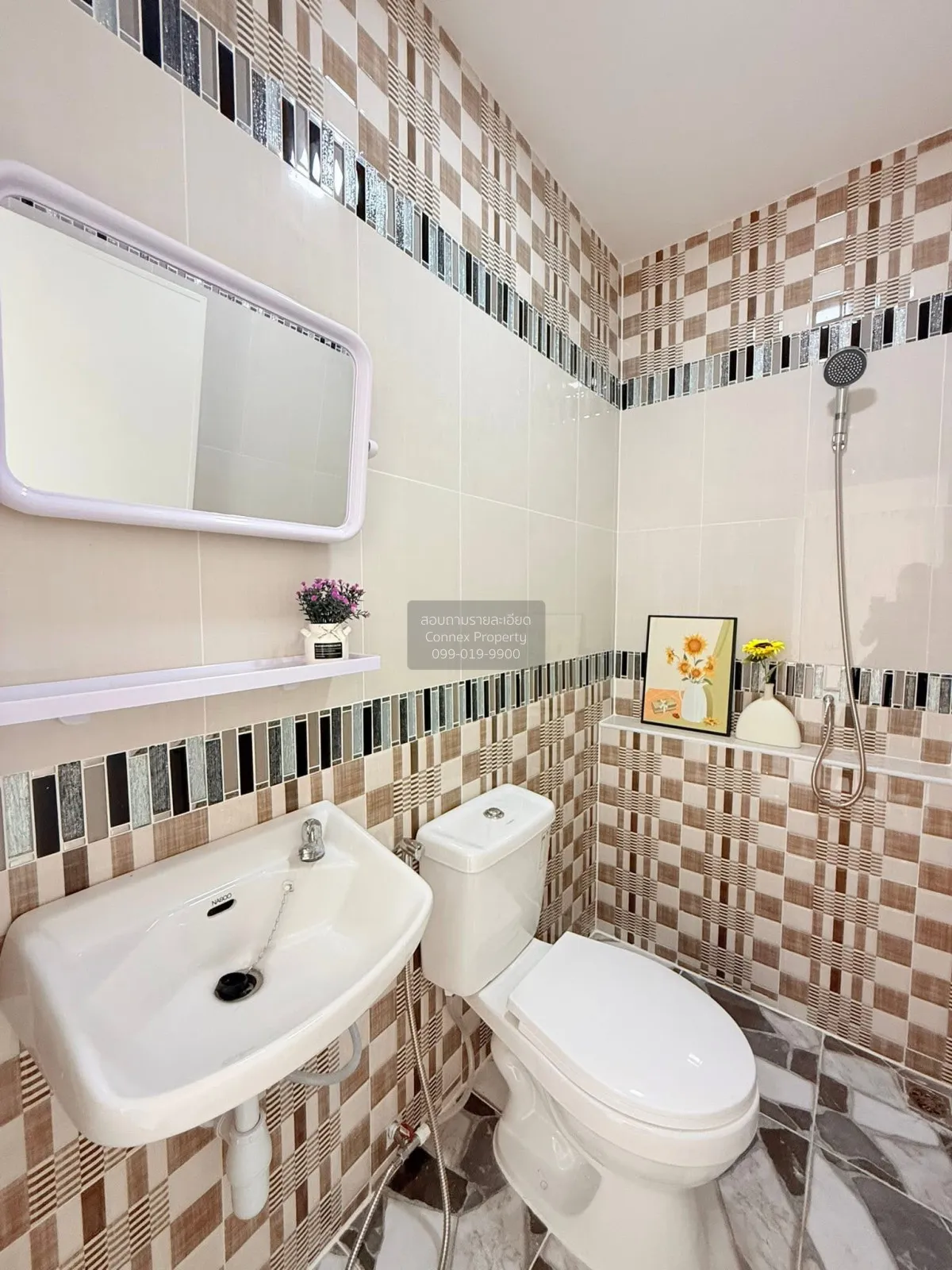 ขายทาวน์เฮ้าส์/ทาวน์โฮม  บ้านวงศกร 3 ห้องมุม รีโนเวทใหม่ สามวาตะว