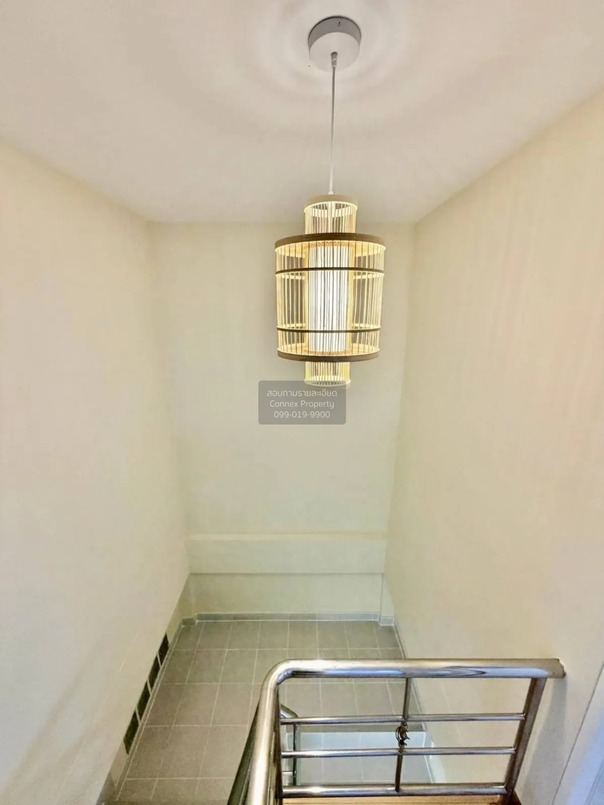 ขายทาวน์เฮ้าส์/ทาวน์โฮม  เฟื่องฟ้า 11 เฟส 7 ห้องมุม รีโนเวทใหม่ แ