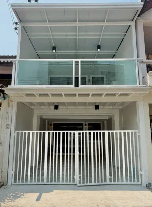 ขายทาวน์เฮ้าส์/ทาวน์โฮม  เรวดี 3 รีโนเวทใหม่ ตลาดขวัญ เมืองนนทบุรี นนทบุรี CX-147940