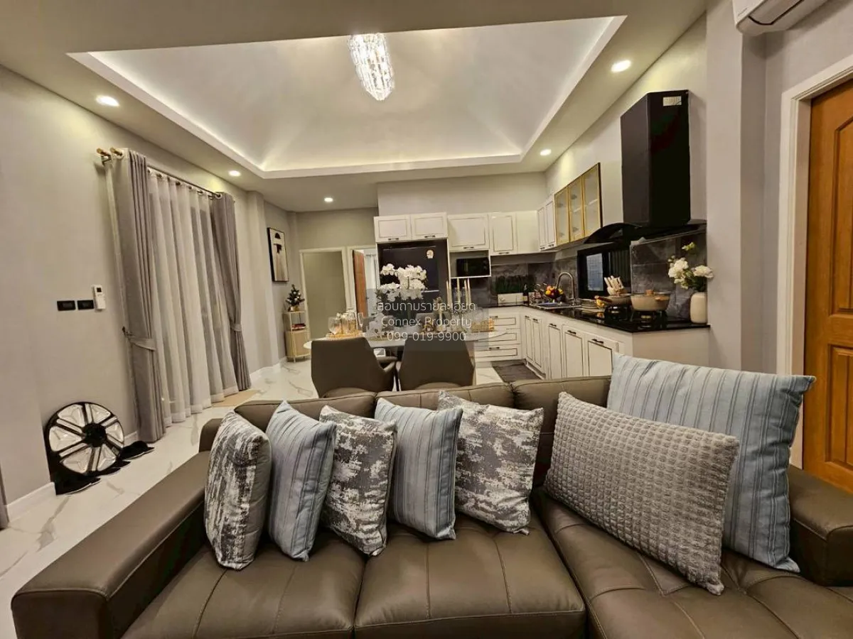 For Sale 2 storey detacted house pool villa for sale in Pattaya ,