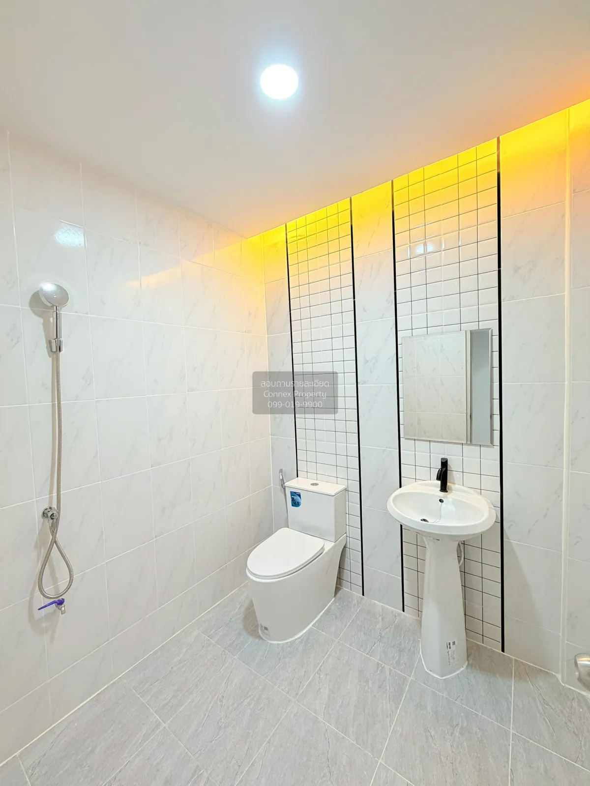 ขายทาวน์เฮ้าส์/ทาวน์โฮม  บ้านฟ้ารังสิต คลอง 4 หน้ากว้าง รีโนเวทให