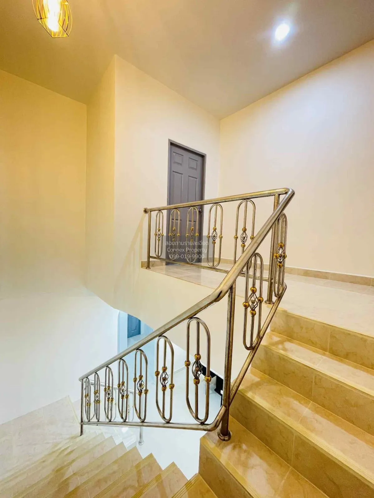 For Sale Townhouse/Townhome  , Eakmongkol 5/1 , newly renovated ,