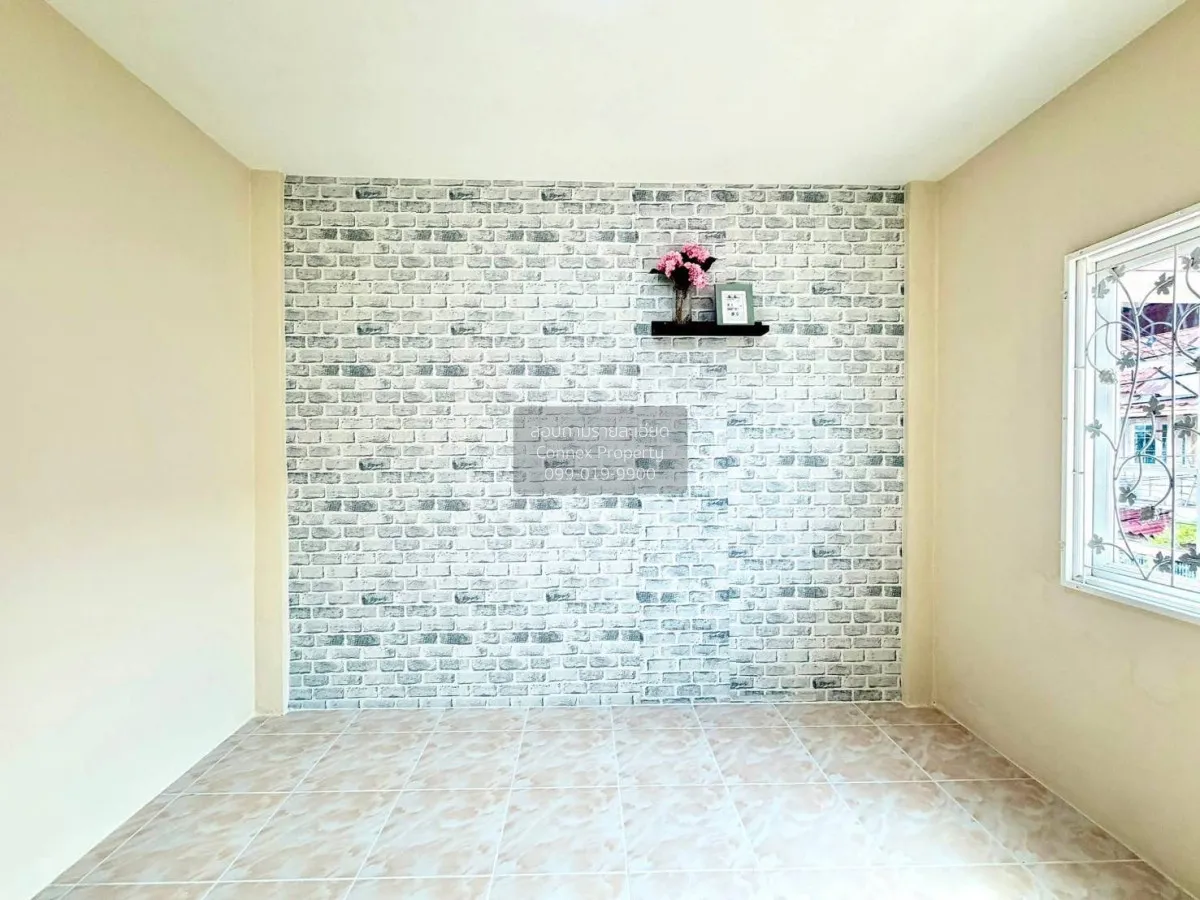 For Sale Townhouse/Townhome  , Feung Fah 11 Phase 7 , newly renov