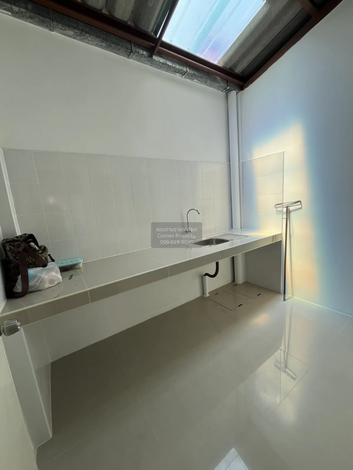 ขายทาวน์เฮ้าส์/ทาวน์โฮม  เฟื่องฟ้า 17 เฟส 5 รีโนเวทใหม่ แพรกษาใหม