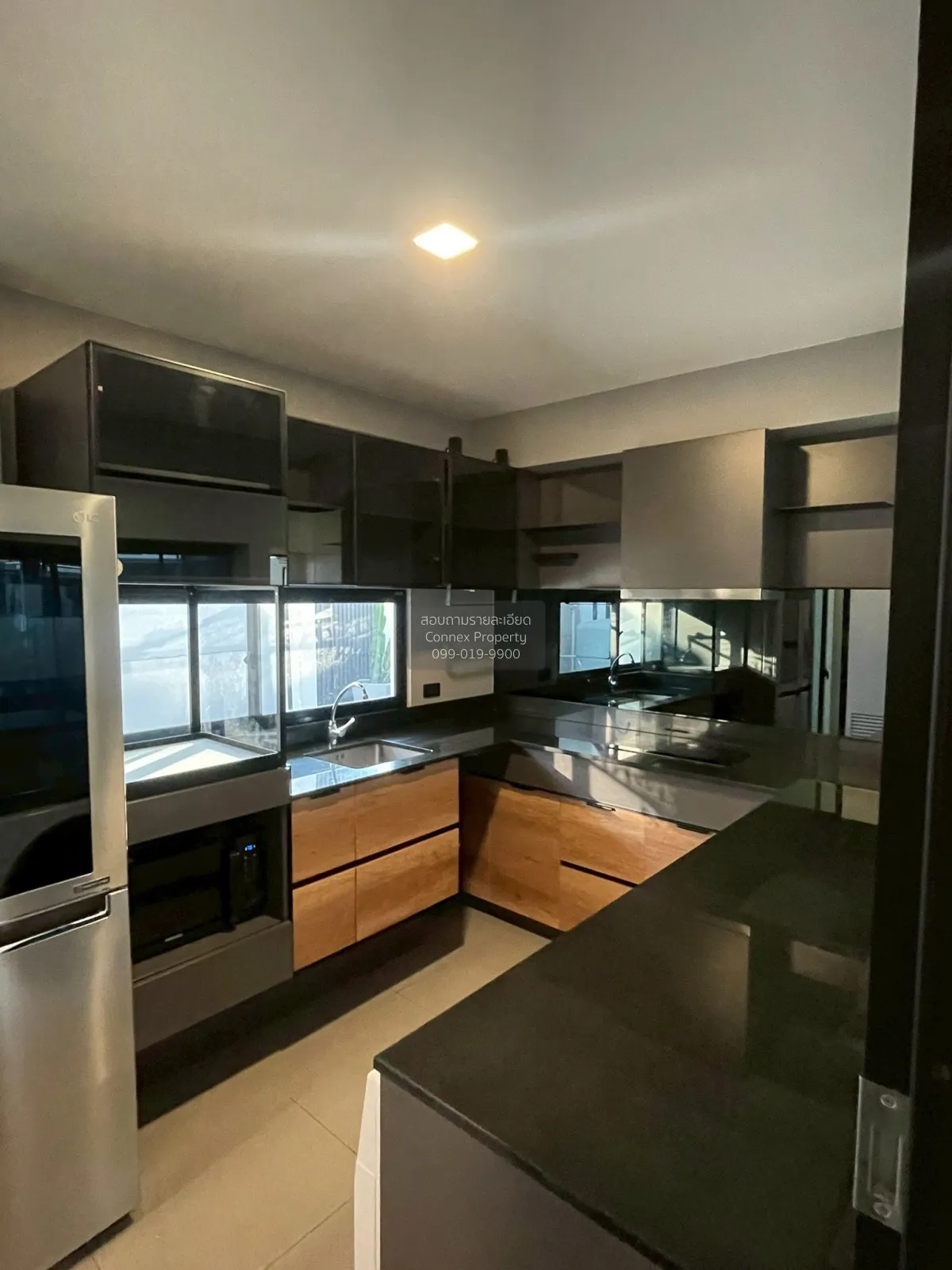 ขายทาวน์เฮ้าส์/ทาวน์โฮม  วีเว่ บางนา กม. 7 หน้ากว้าง บางแก้ว บางพ