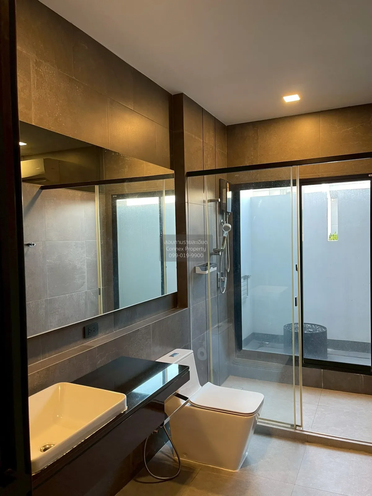 ขายทาวน์เฮ้าส์/ทาวน์โฮม  วีเว่ บางนา กม. 7 หน้ากว้าง บางแก้ว บางพ