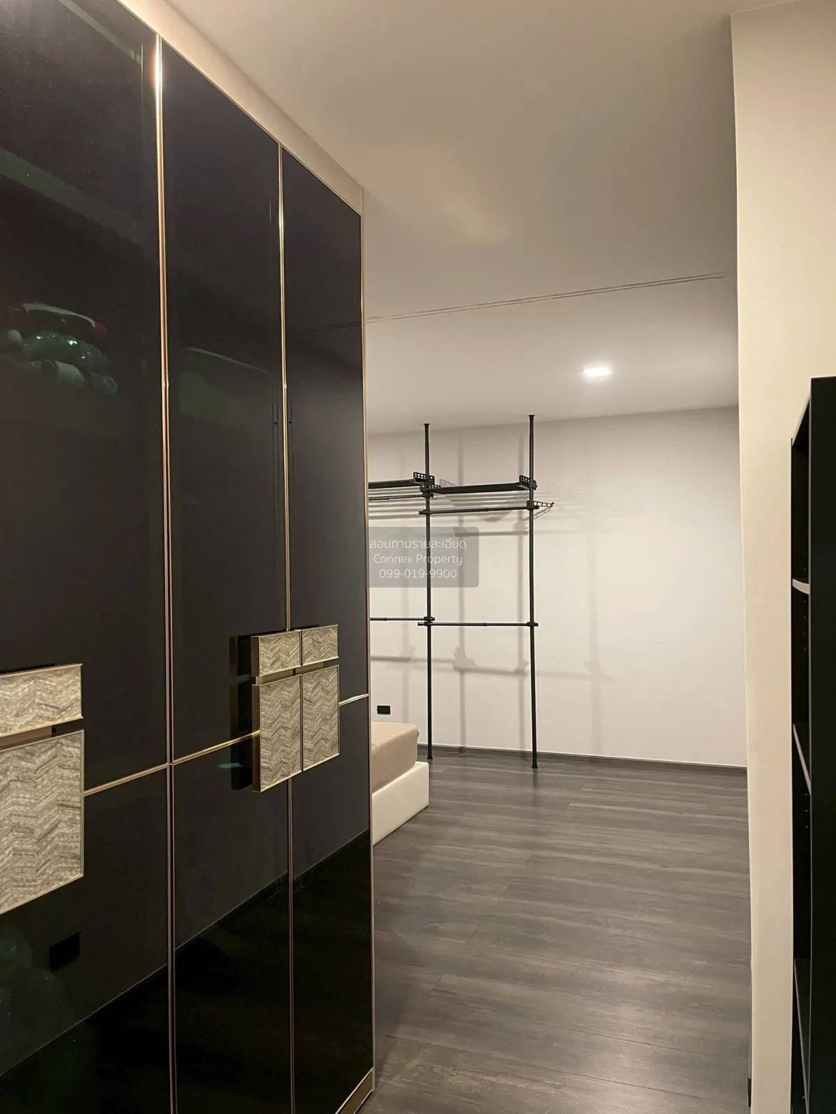 ขายทาวน์เฮ้าส์/ทาวน์โฮม  วีเว่ บางนา กม. 7 หน้ากว้าง บางแก้ว บางพ