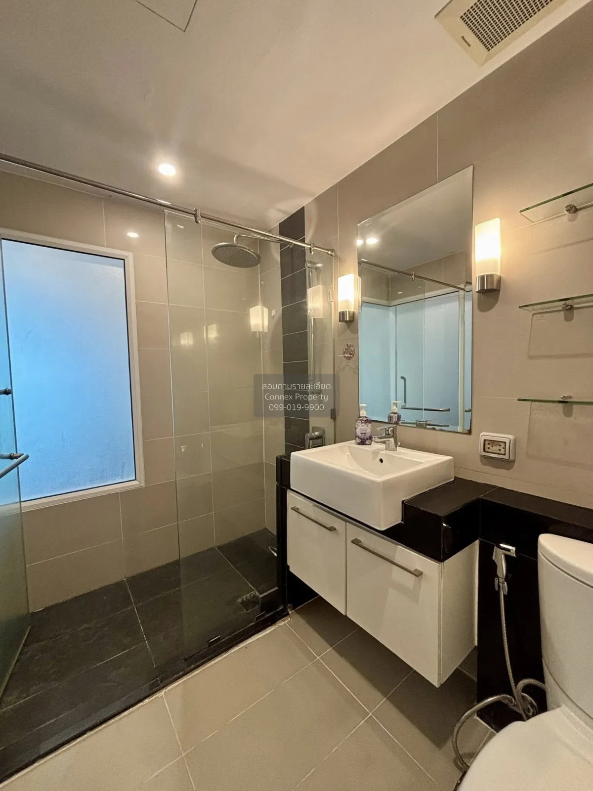 เช่าคอนโด  ศุภาลัย พรีเมียร์ แอท อโศก MRT-เพชรบุรี บางกะปิ เขต ห้