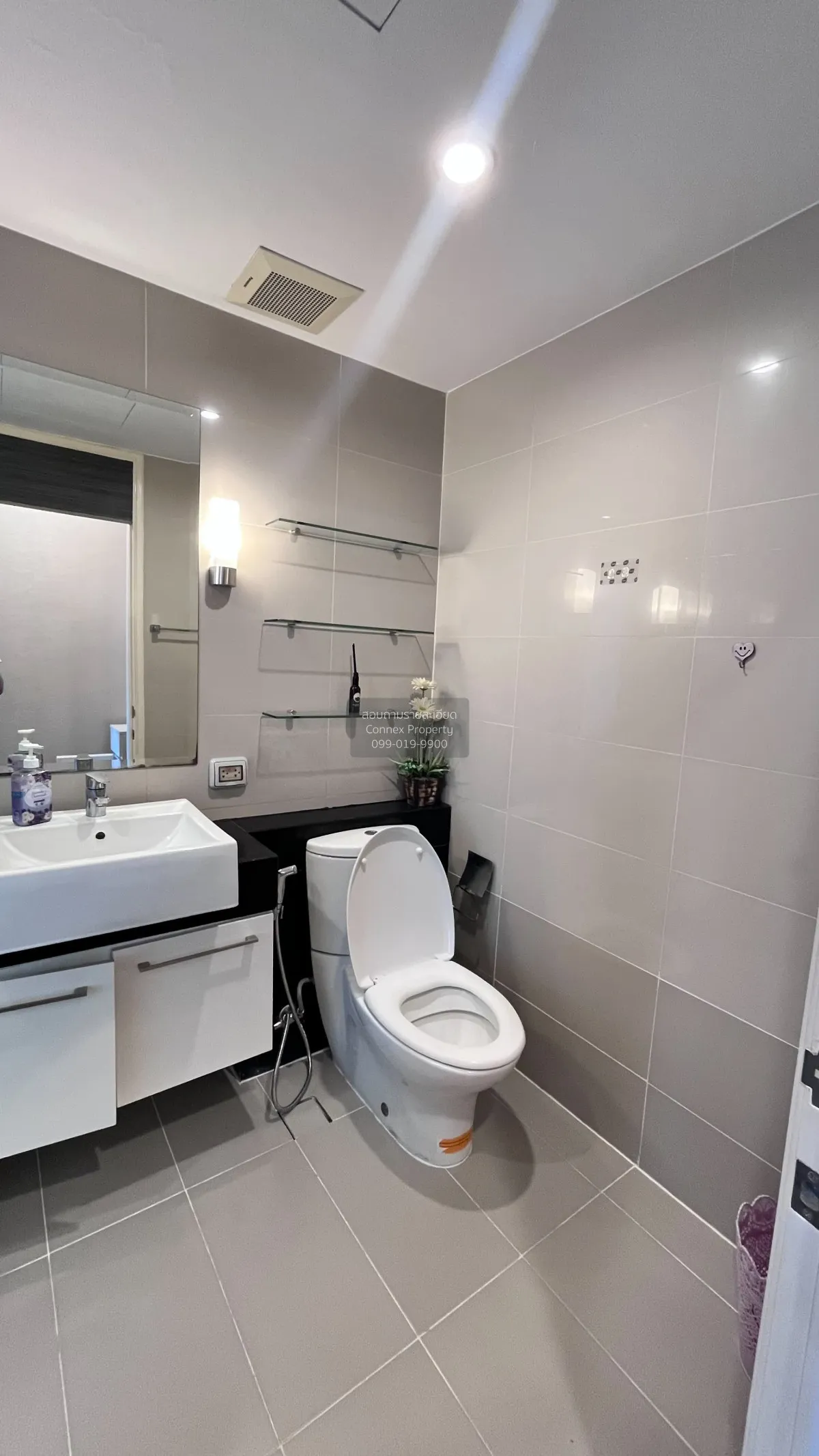 เช่าคอนโด  ศุภาลัย พรีเมียร์ แอท อโศก MRT-เพชรบุรี บางกะปิ เขต ห้