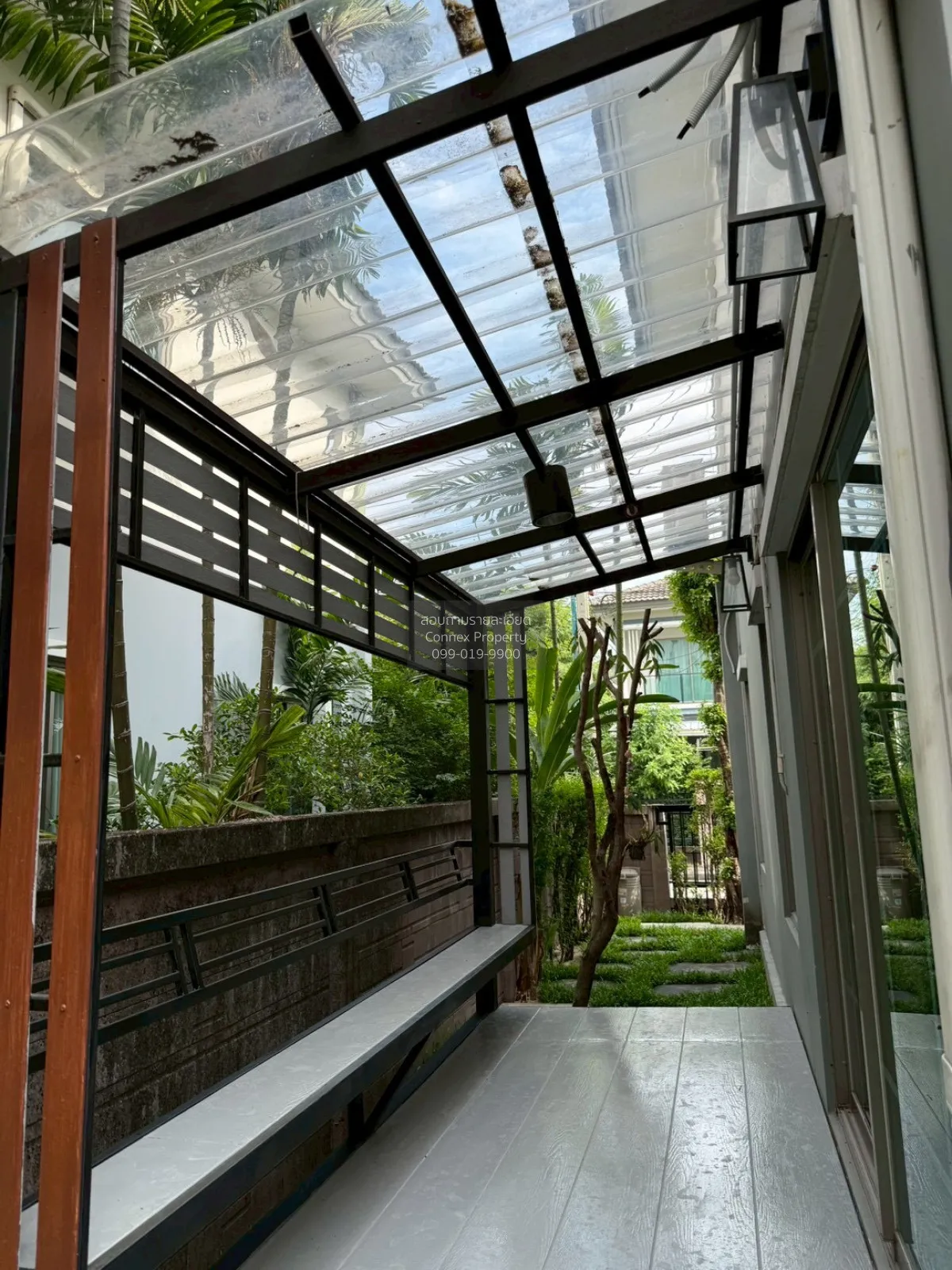 For Sale House , The Plant Estique Pattanakarn , newly renovated 