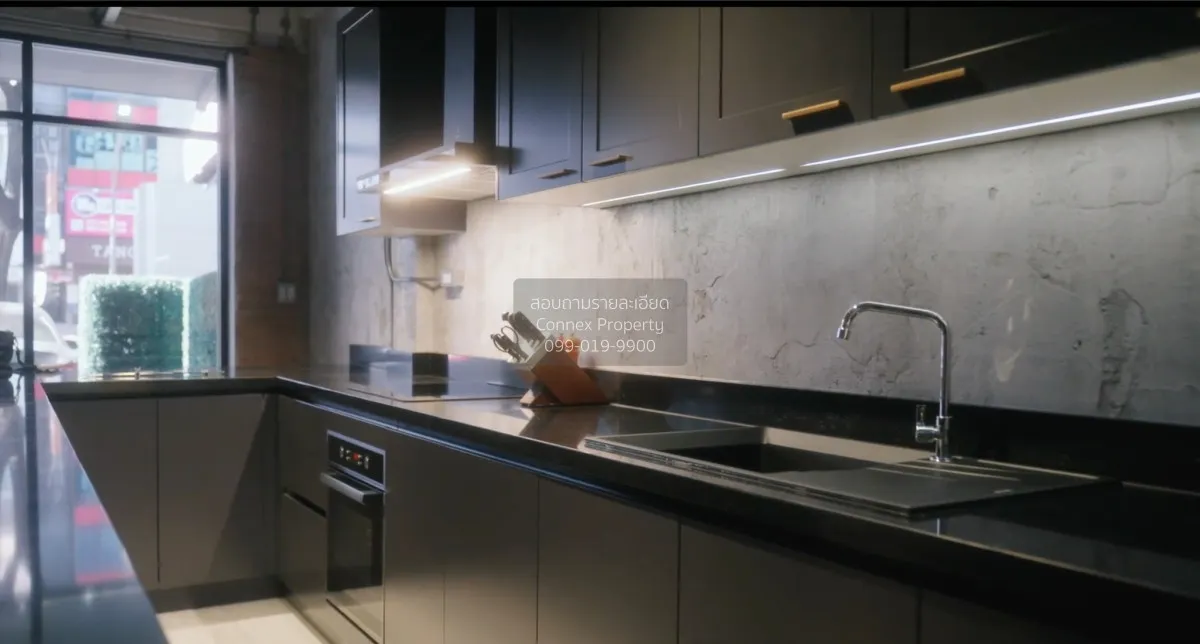 เช่าทาวน์โฮม 3 ชั้น  ติด BTS  สนามเป้า 20 ก้าว ทำเลทองพหลโยธิน   