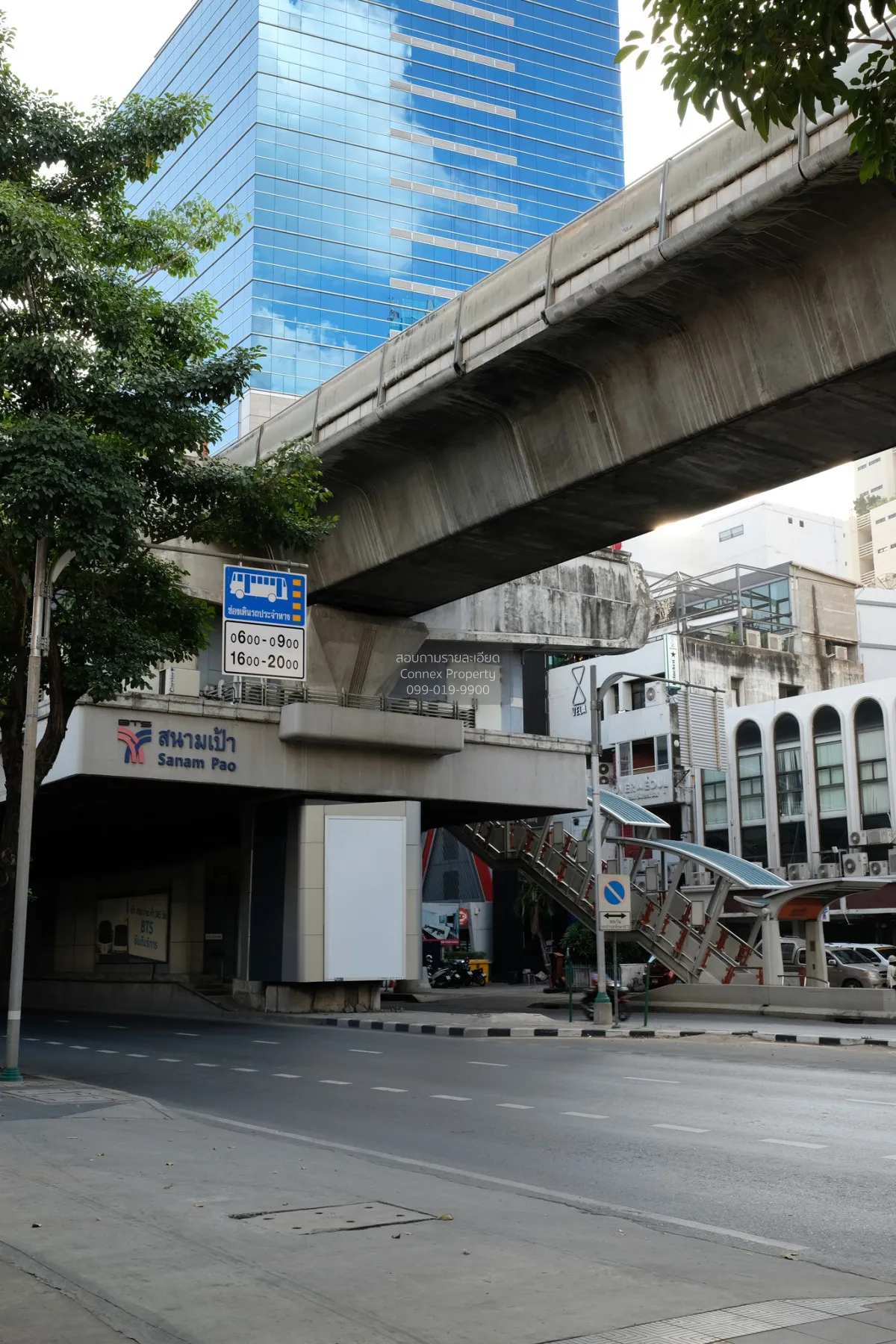 เช่าทาวน์โฮม 3 ชั้น  ติด BTS  สนามเป้า 20 ก้าว ทำเลทองพหลโยธิน   