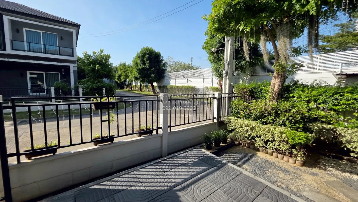 ขายบ้าน  เซนโทร พระราม 9 - มอเตอร์เวย์ หน้ากว้าง คลองสองต้นนุ่น เ 3