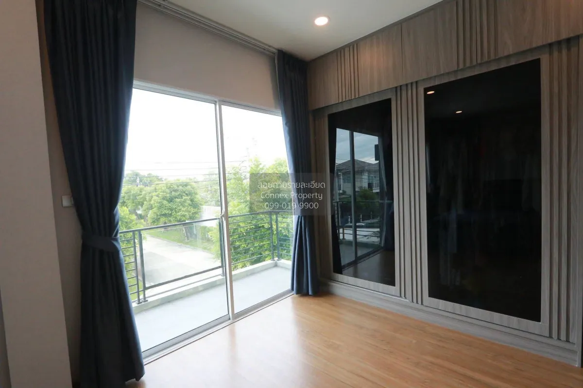 ขายบ้าน  เซนโทร พระราม 9 - มอเตอร์เวย์ หน้ากว้าง คลองสองต้นนุ่น เ