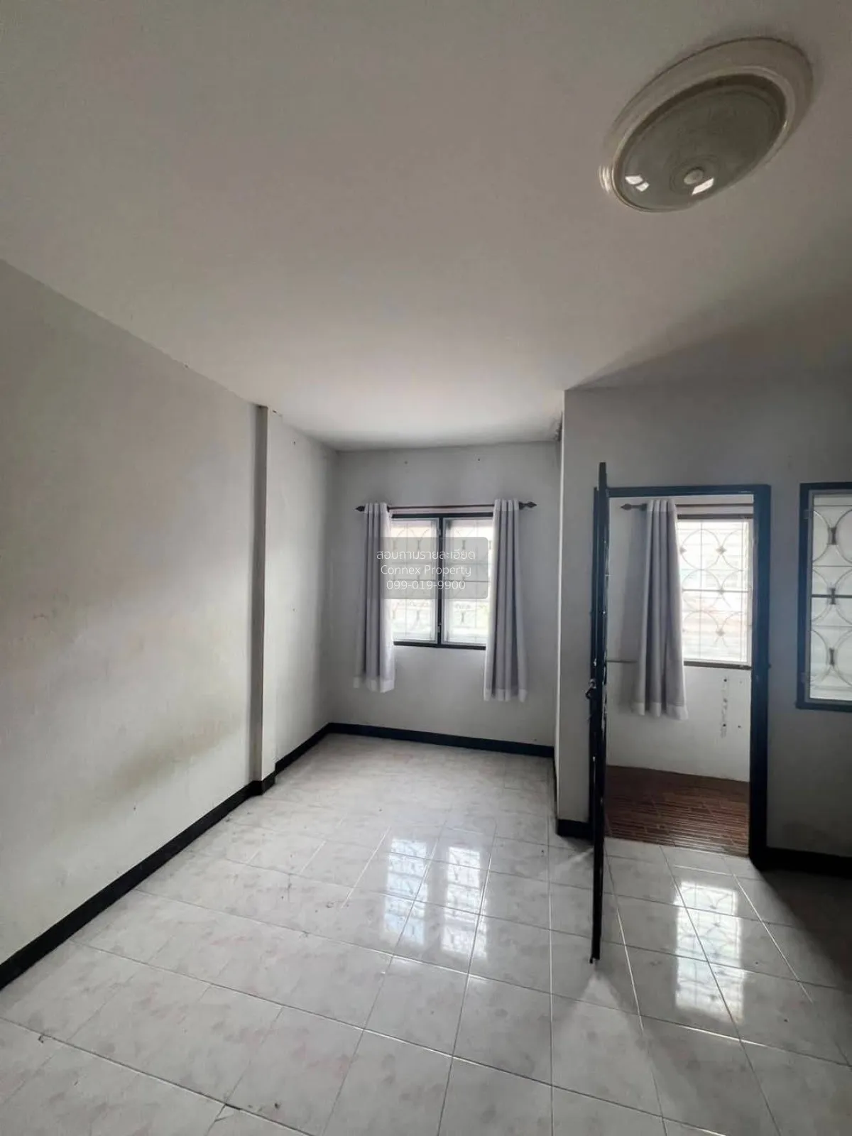 For Sale Townhouse/Townhome  , Phanason Villa 12 , BTS-Kheha , Th