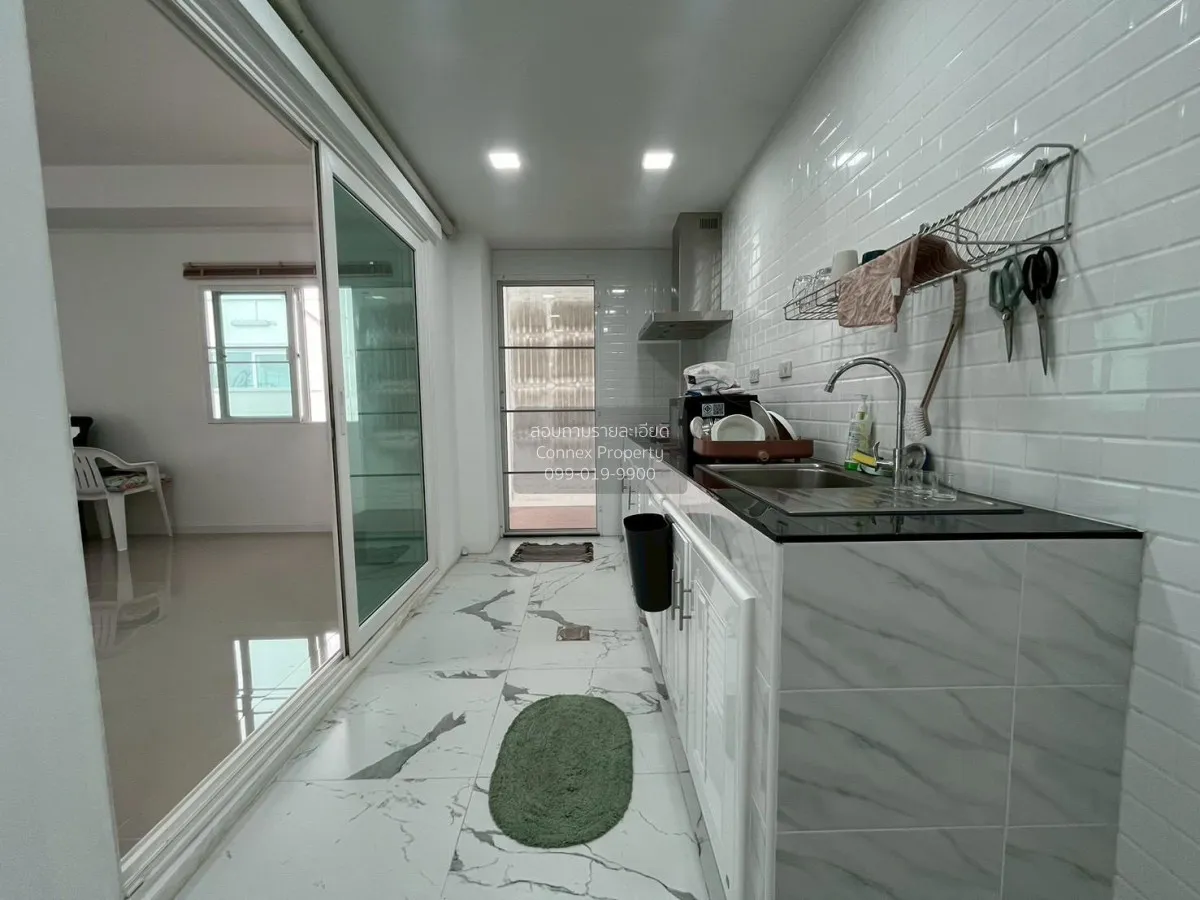 For Sale House , Q District Suksawat 76 , nice view , corner unit 4