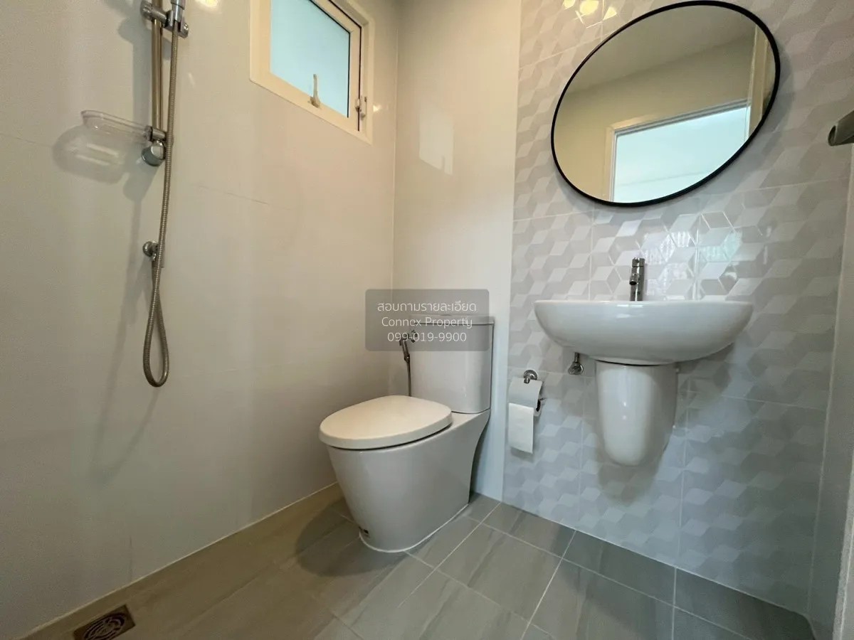 For Sale House , Q District Suksawat 76 , nice view , corner unit