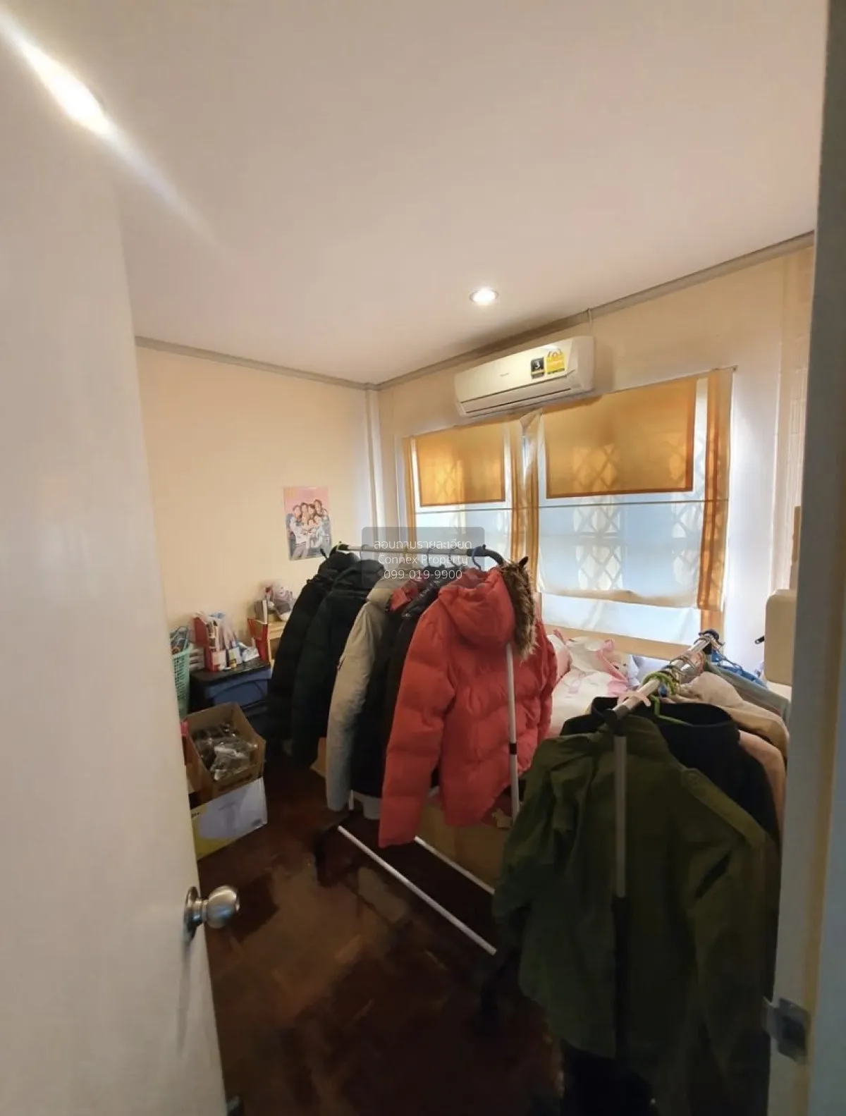 For Sale Townhouse/Townhome  , Busarin Ramintra , corner unit , w