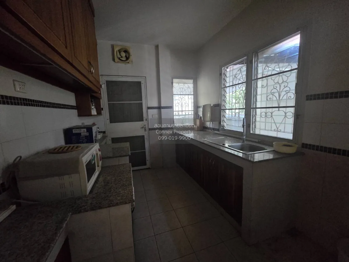 For Sale House , Laddarom Pinklao , corner unit , wide frontage , 3