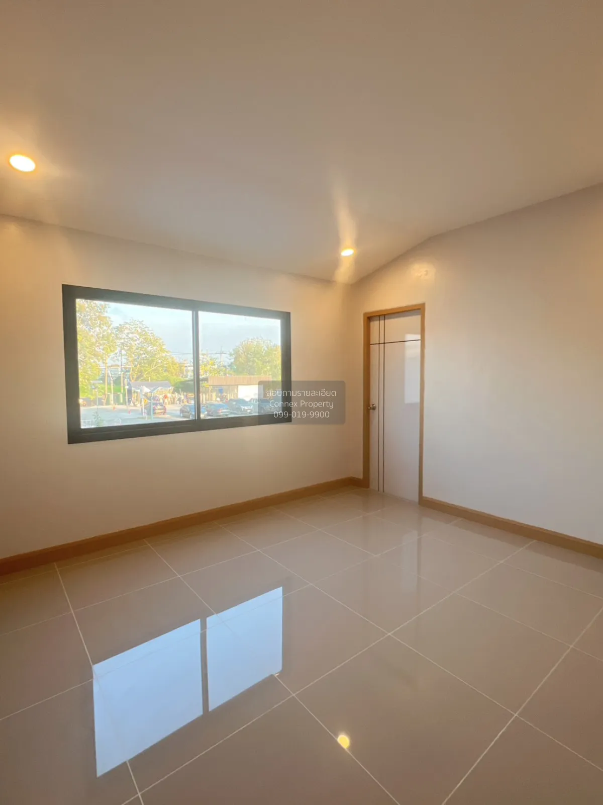 For Sale Townhouse/Townhome  , Baan Rot Sukon , newly renovated ,