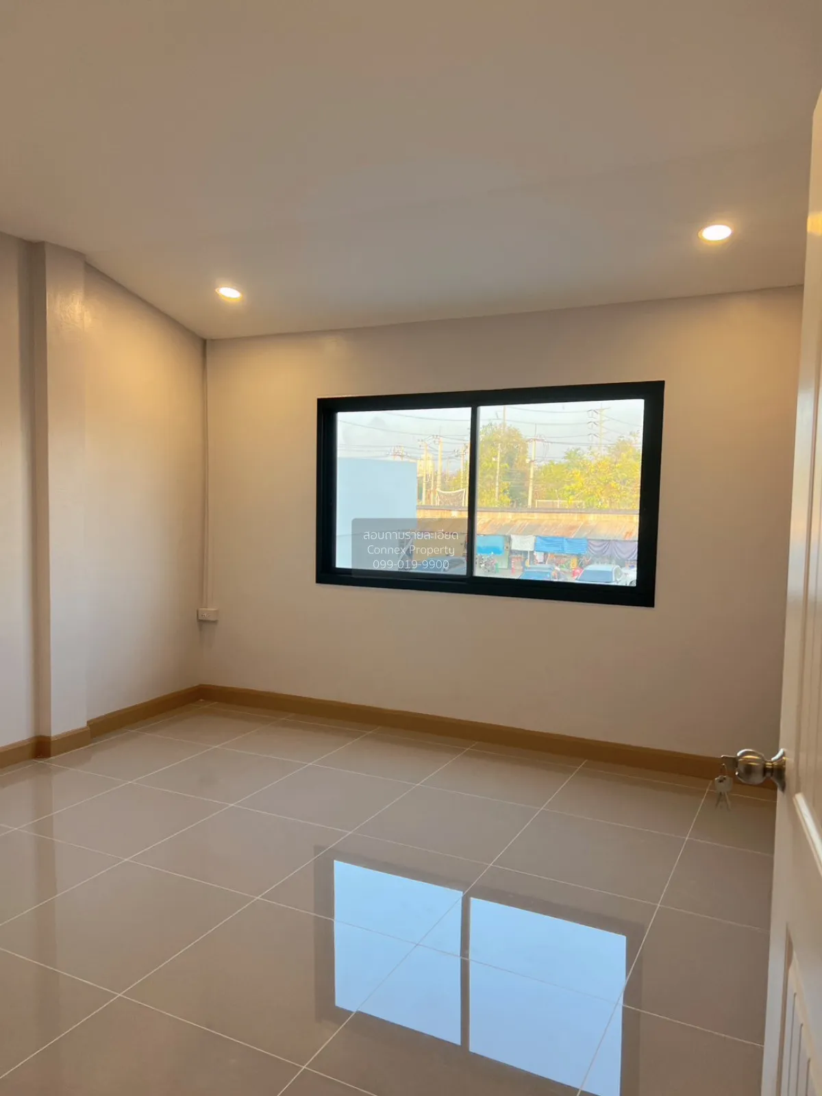 For Sale Townhouse/Townhome  , Baan Rot Sukon , newly renovated ,