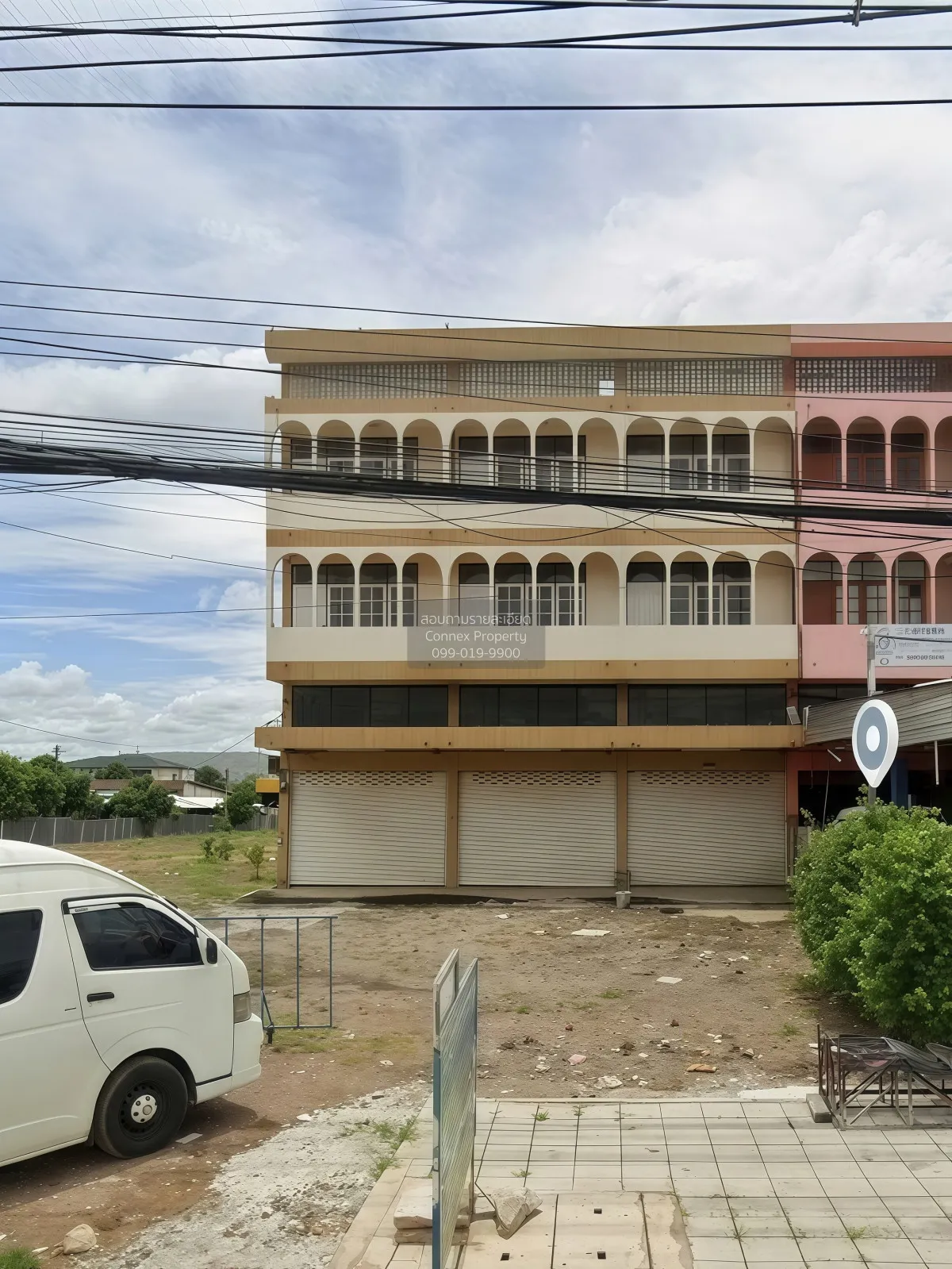 ขายอาคารพาณิชย์  ตึกแถว ติดถนนใหญ่ ถนนเพชรเกษม  ราชบุรี  ทำเลค้าข