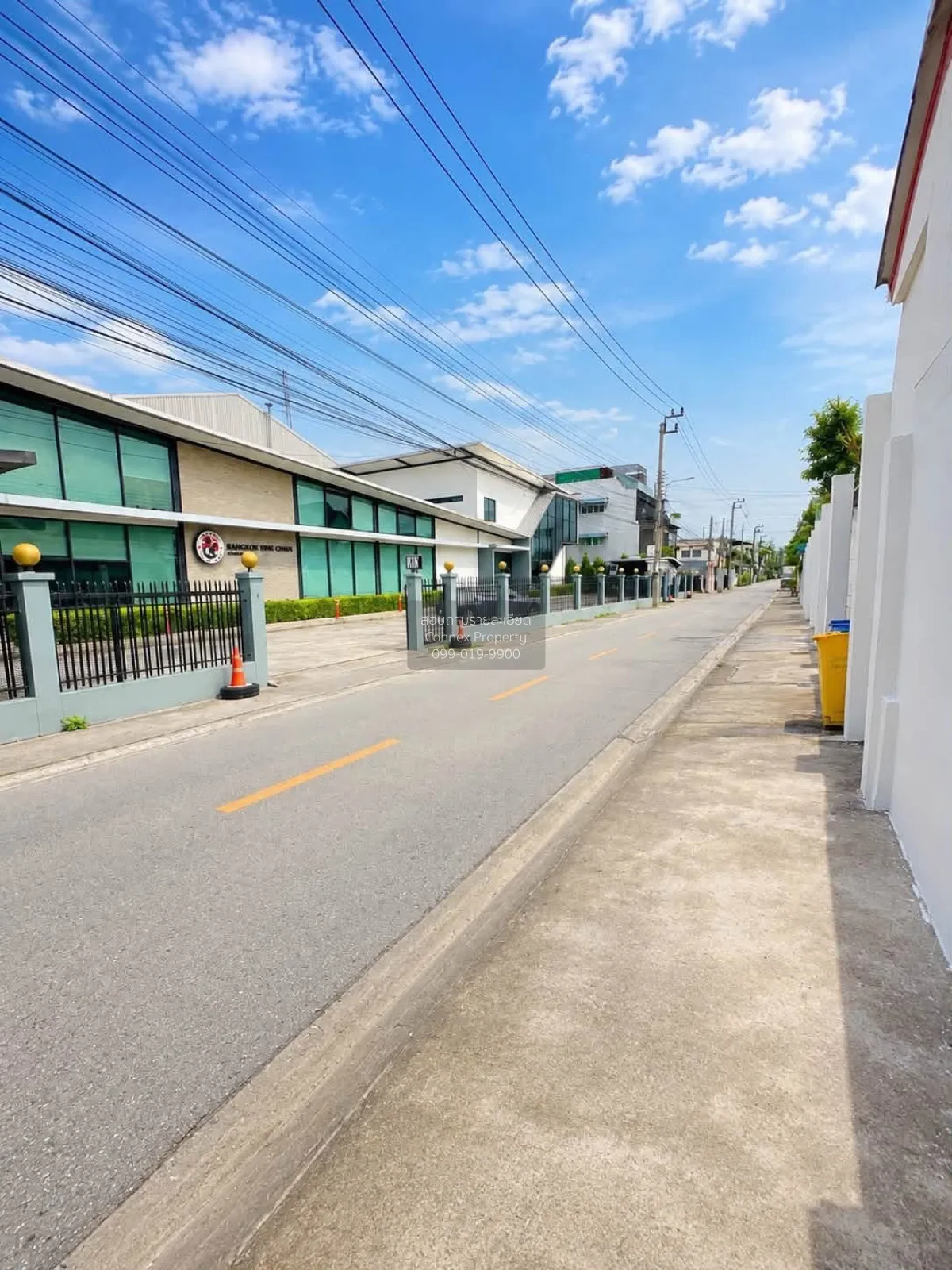 For Sale บ้านเดี่ยว ซอยลาซาล 17 , wide frontage , Bang Na , Bang  4