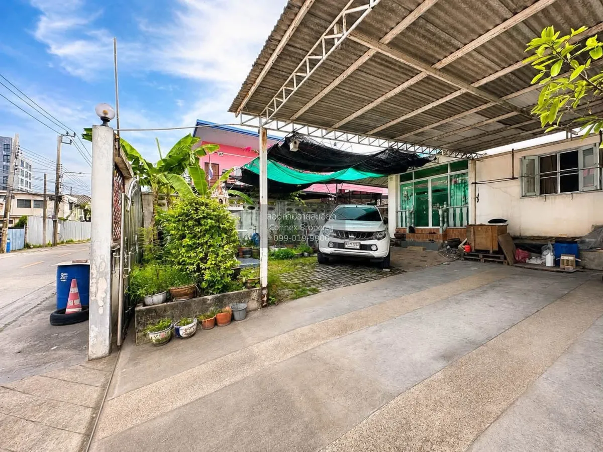 For Sale บ้านเดี่ยว ซอยลาซาล 17 , wide frontage , Bang Na , Bang 