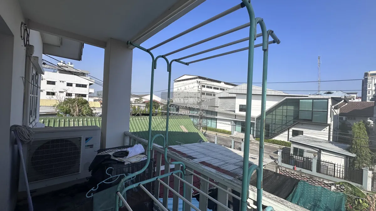 For Sale บ้านเดี่ยว ซอยลาซาล 17 , wide frontage , Bang Na , Bang 