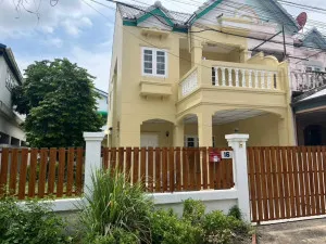 ขายบ้านแฝด 2 ชั้นซอยแก้วเงินแก้วทอง 44  ห้องมุม บางขุนศรี เขต บางกอกน้อย กรุงเทพ CX-148330