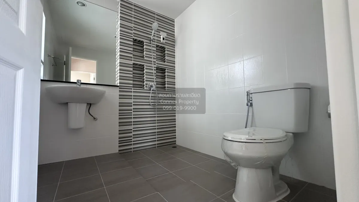 ขายบ้าน  ไลฟ์ บางกอก บูเลอวาร์ด รังสิต รีโนเวทใหม่ ประชาธิปัตย์ ธ