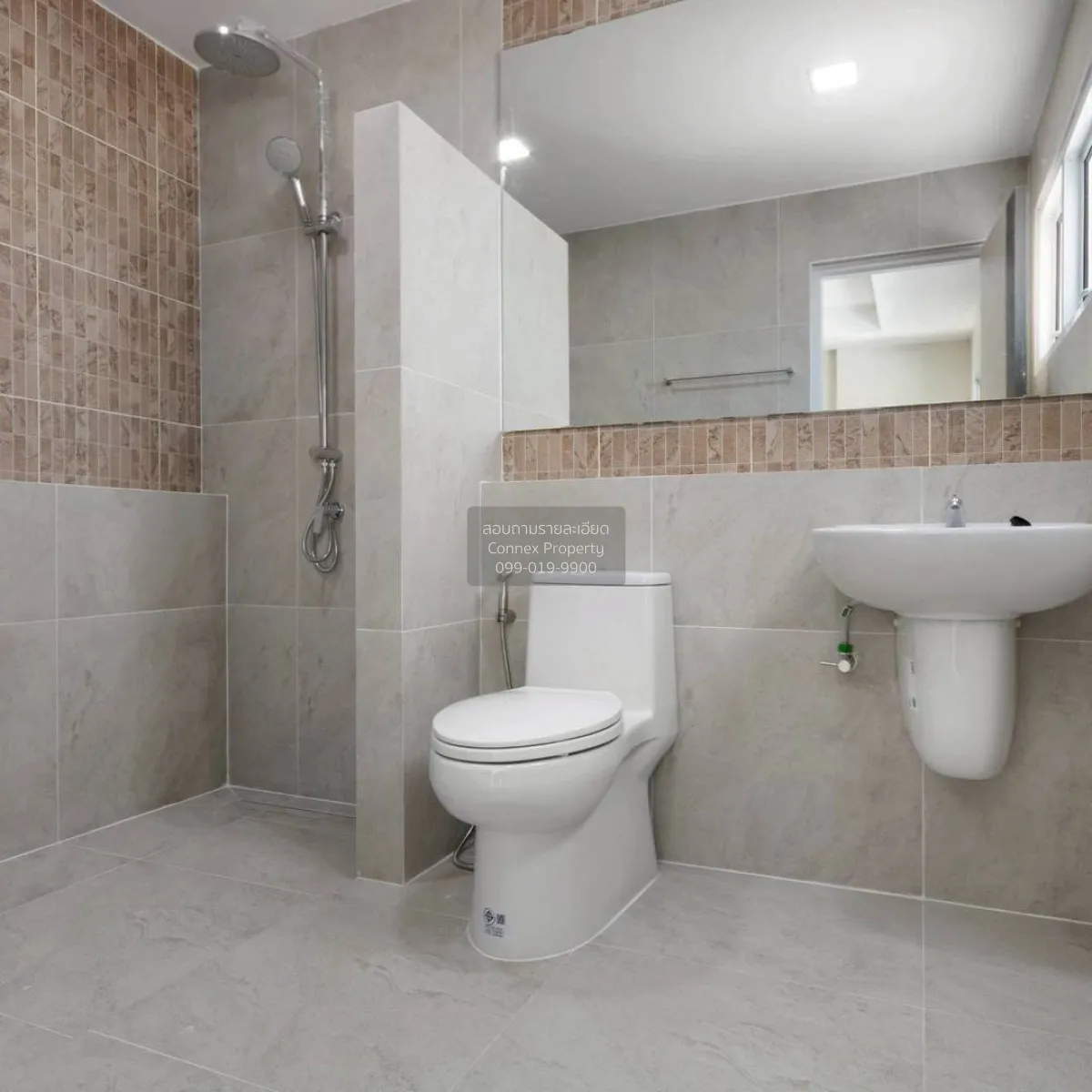 For Sale House , The Emerald Garden & Sport Club , newly renovate