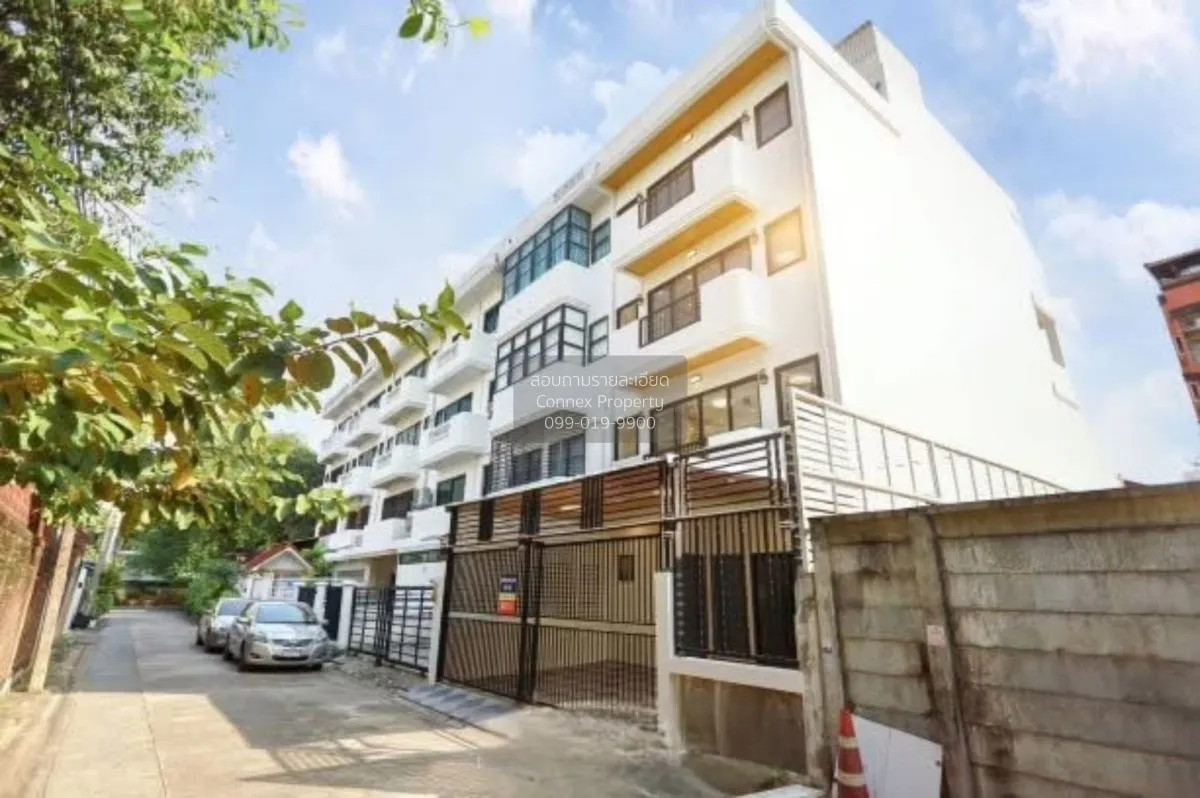 ขายทาวน์โฮม 4 ชั้น ประชาอุทิศ ซอย 11 ทุ่งสองห้อง เขต ห้วยขวาง กรุ 2