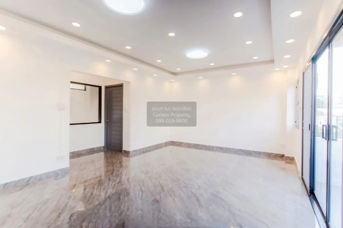 ขายทาวน์โฮม 4 ชั้น ประชาอุทิศ ซอย 11 ทุ่งสองห้อง เขต ห้วยขวาง กรุ