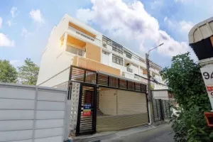 For Sale Townhome 4 Storeys in Pracha Uthit Soi 1 , Thung Song Hong , Huai Khwang , Bangkok , CX-148384