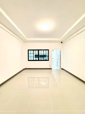 ขายทาวน์เฮ้าส์/ทาวน์โฮม  ลัลลี่ วิลล์ 2 ศรีนครินทร์ - เทพารักษ์ แพรกษาใหม่ เมืองสมุทรปราการ สมุทรปราการ CX-148408