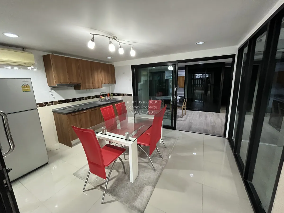 For Rent House-Home office Lad Prao 83 , corner unit , wide front