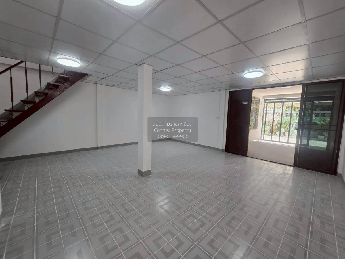 For Sale Two-story townhouses in Soi Pracha Rat Bamphen 16, แยก 3