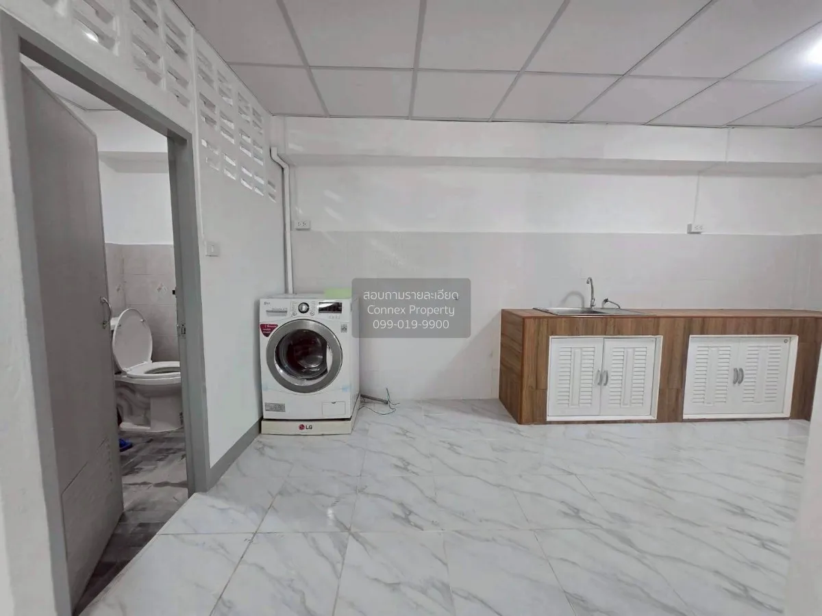 For Sale Two-story townhouses in Soi Pracha Rat Bamphen 16, แยก 3