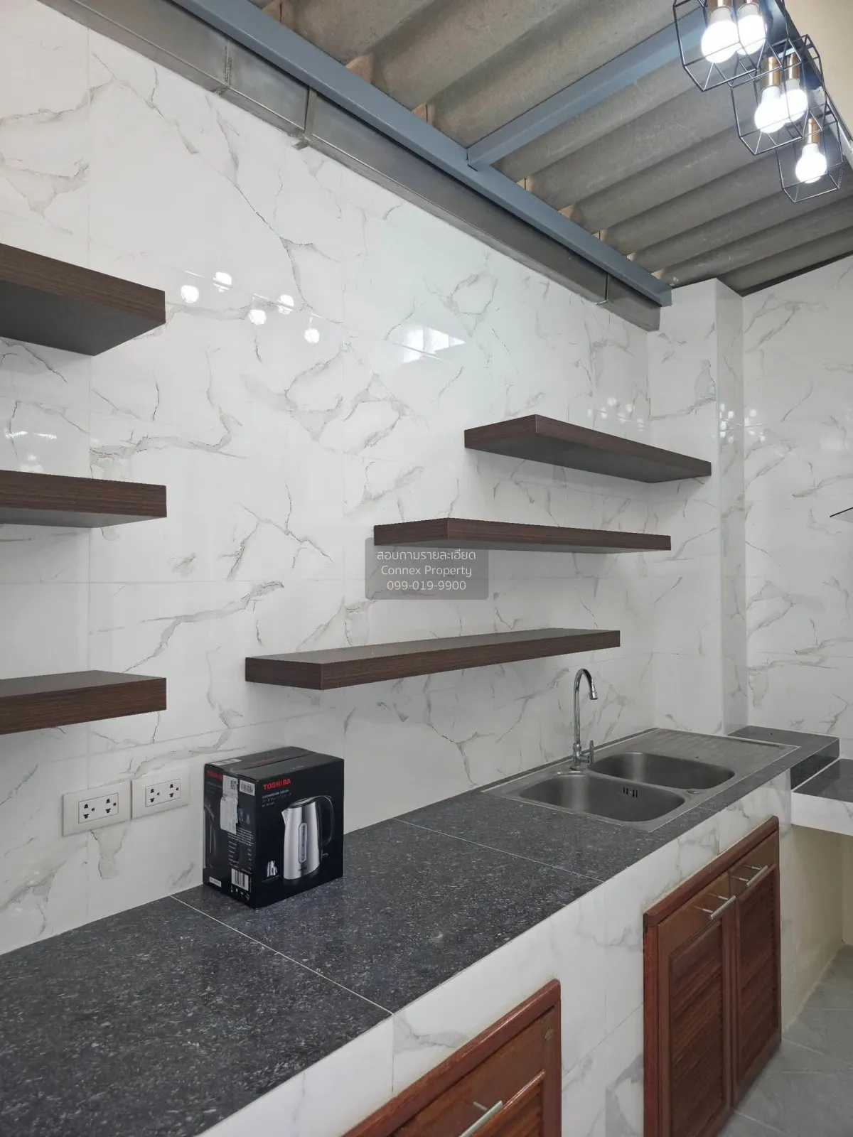 เช่าทาวน์เฮ้าส์/ทาวน์โฮม  โกลเด้น ทาวน์ สาทร BTS-วุฒากาศ บางหว้า 