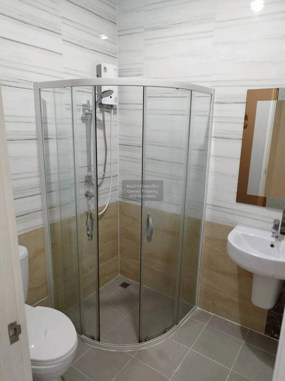 เช่าทาวน์เฮ้าส์/ทาวน์โฮม  โกลเด้น ทาวน์ สาทร BTS-วุฒากาศ บางหว้า 