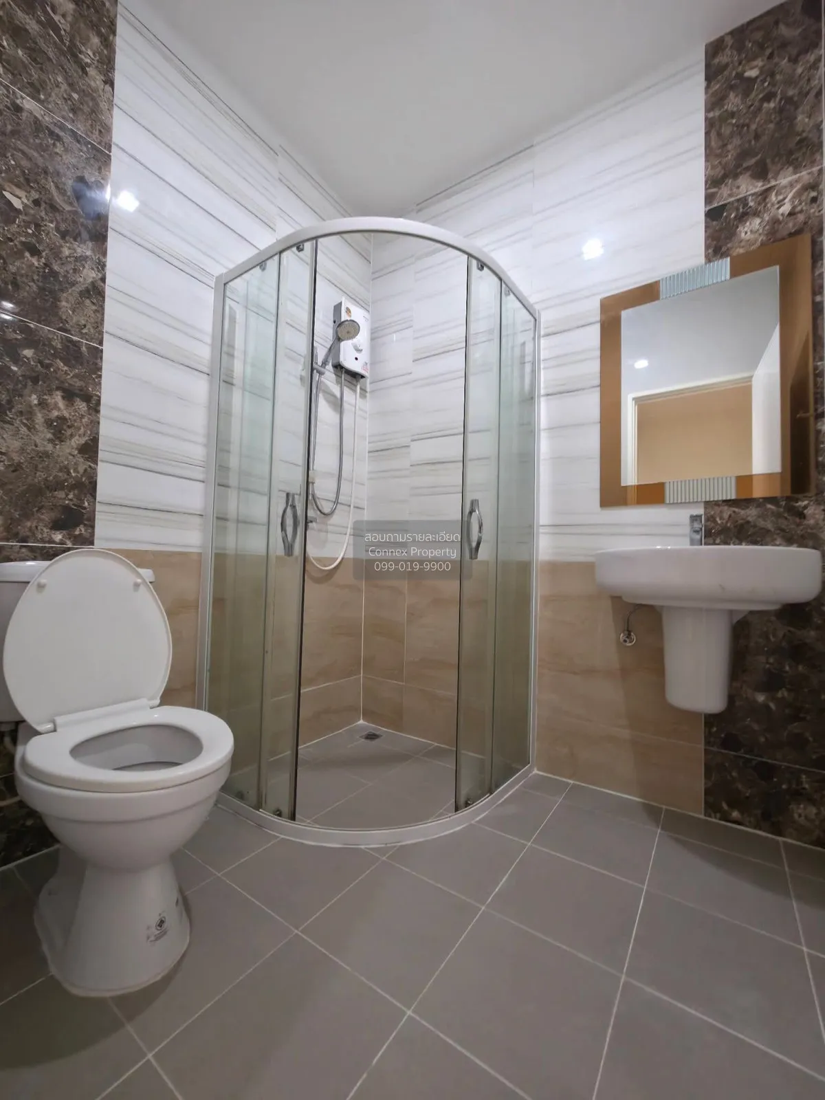 เช่าทาวน์เฮ้าส์/ทาวน์โฮม  โกลเด้น ทาวน์ สาทร BTS-วุฒากาศ บางหว้า 