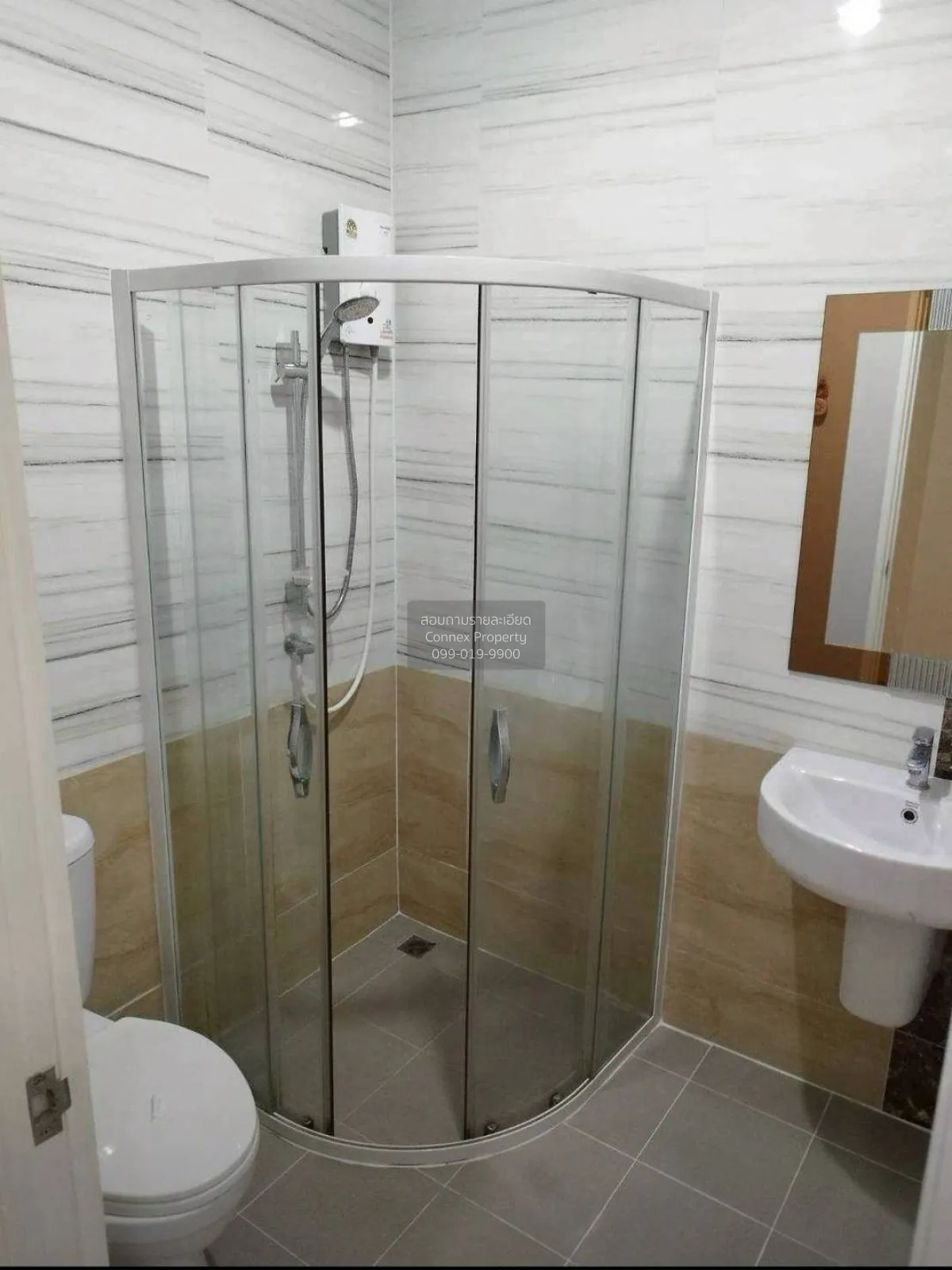 เช่าทาวน์เฮ้าส์/ทาวน์โฮม  โกลเด้น ทาวน์ สาทร BTS-วุฒากาศ บางหว้า 