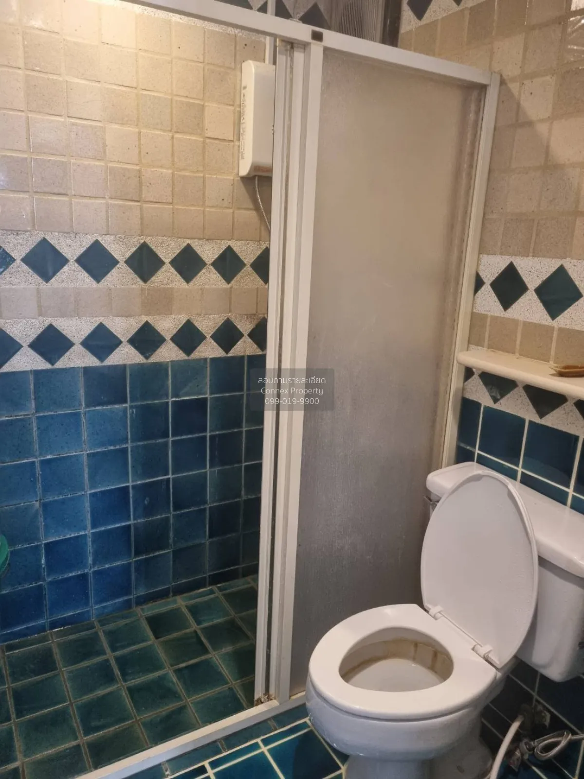 For Rent Condo , Sathorn Place , corner unit , wide frontage , ne