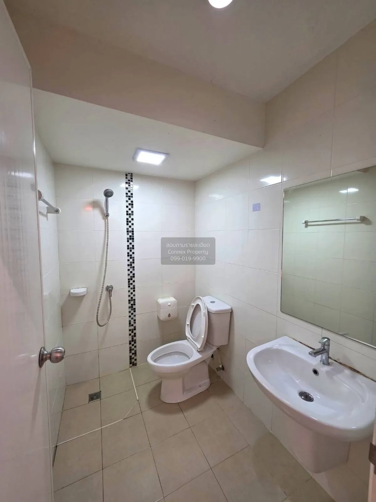 ขายทาวน์เฮ้าส์/ทาวน์โฮม  ไลโอ อีลิท กาญจนาภิเษก - เวสต์เกต หน้ากว