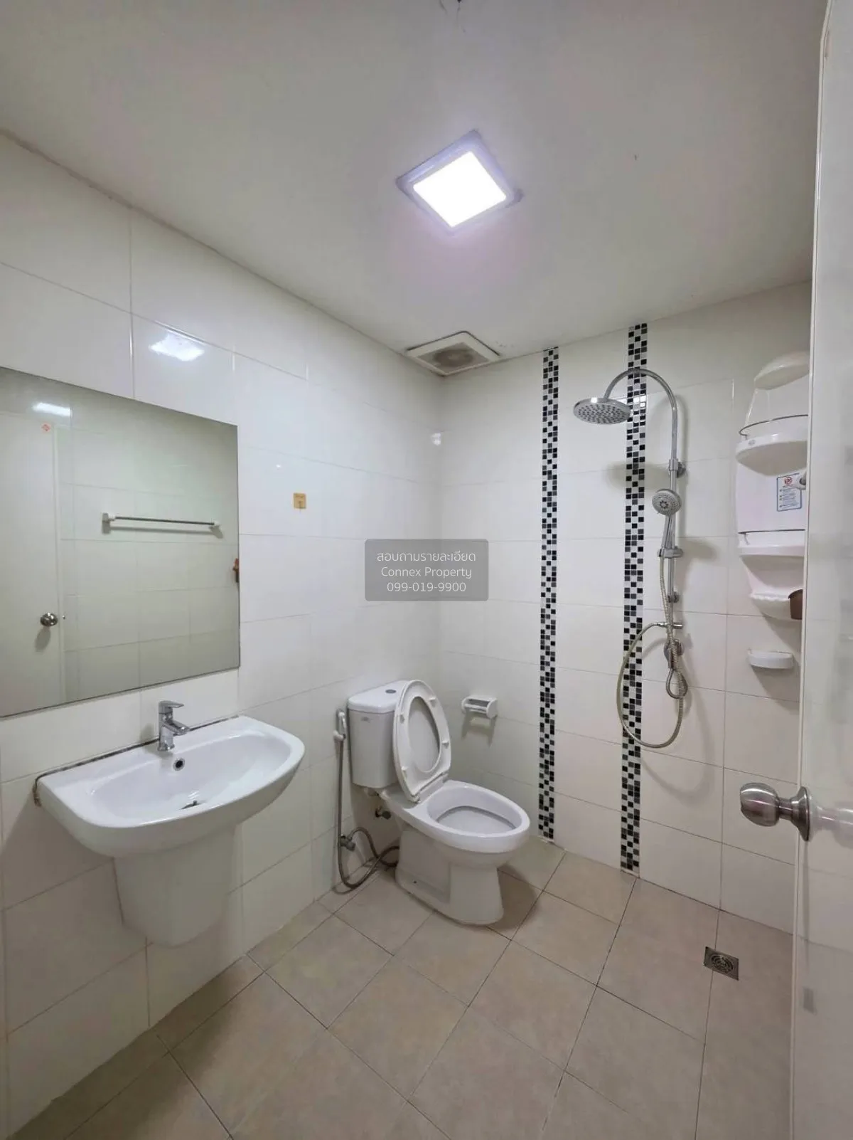 ขายทาวน์เฮ้าส์/ทาวน์โฮม  ไลโอ อีลิท กาญจนาภิเษก - เวสต์เกต หน้ากว