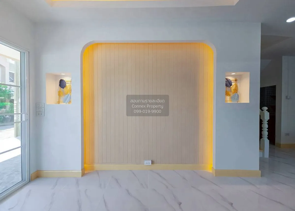 For Sale Townhouse/Townhome  , Buathong Thani Park , corner unit  4