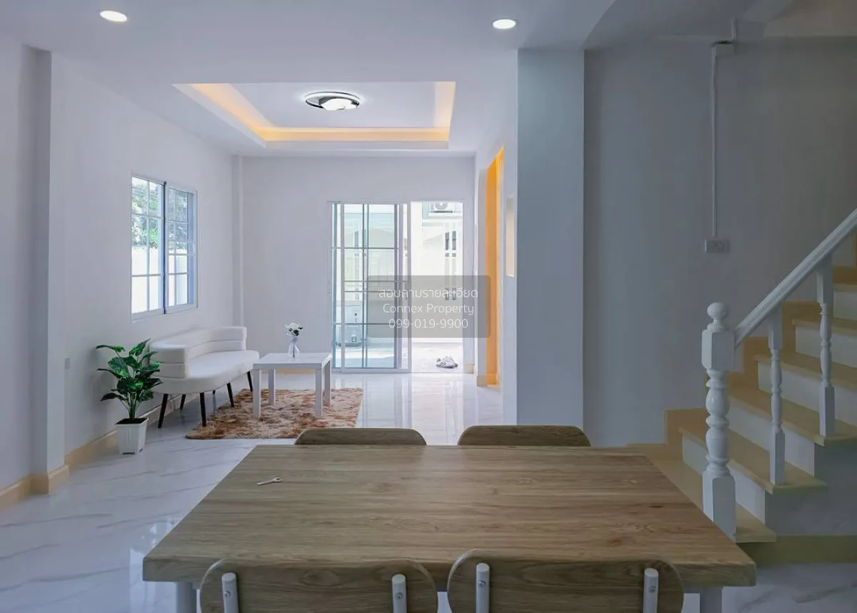 For Sale Townhouse/Townhome  , Buathong Thani Park , corner unit 